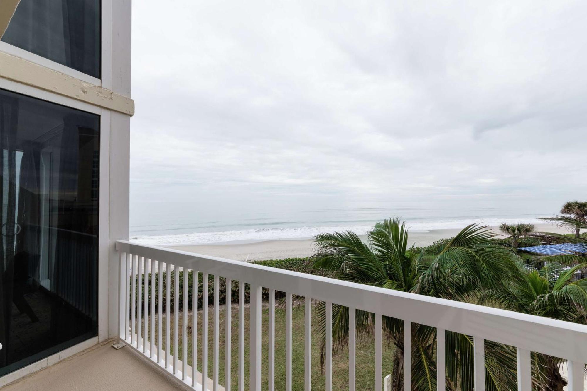 Hilton Melbourne Beach Oceanfront Εξωτερικό φωτογραφία